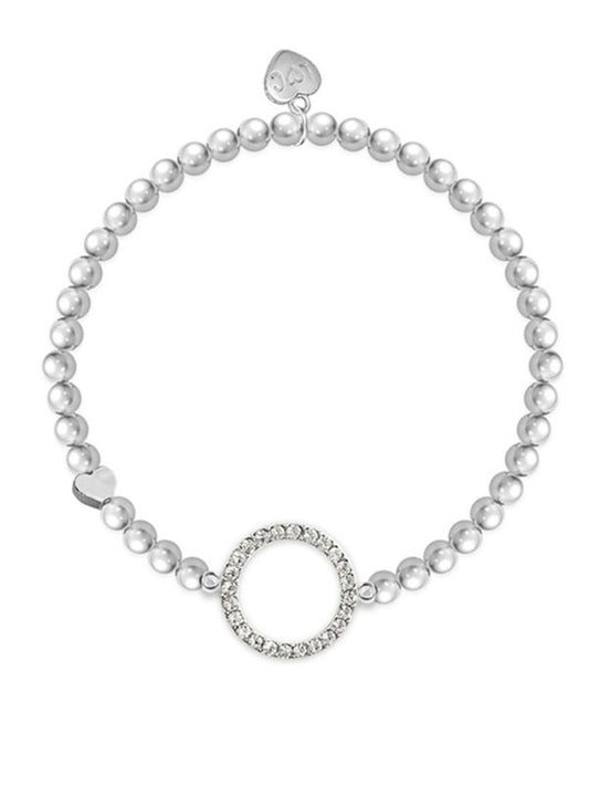 Pearl bracelet with silver clasp on a white background