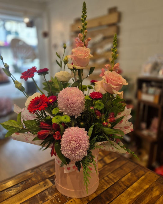 True Love Blooms – Valentine’s Day Pink Hat Box