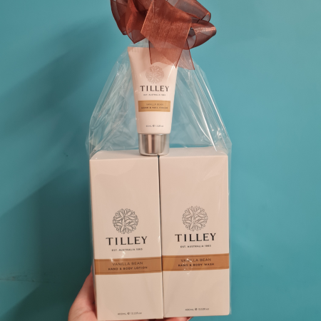 Vanilla Bean Tilley pack.  Includes: Body wash, Body lotion and Hand cream. 